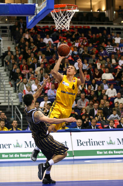 找强力前锋 找强力前锋